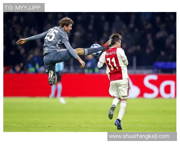 12月13日拜仁慕尼黑对阵阿贾克斯精彩对决即将上演球迷们热切期待的比赛盛宴