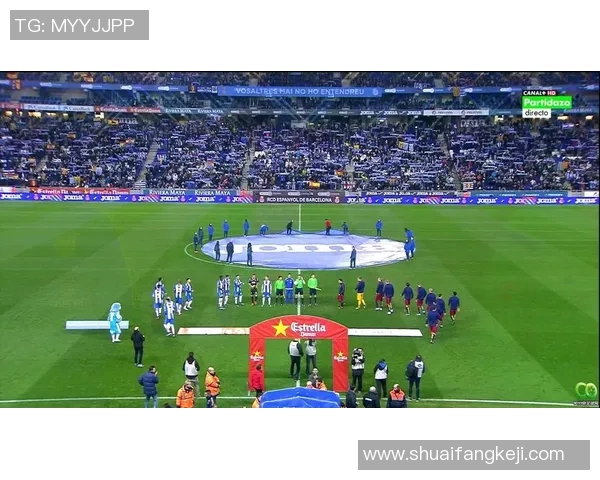 巴萨与西班牙人激战国王杯争夺晋级名额的精彩对决 巴萨与西班牙人激战国王杯争夺晋级名额的精彩对决