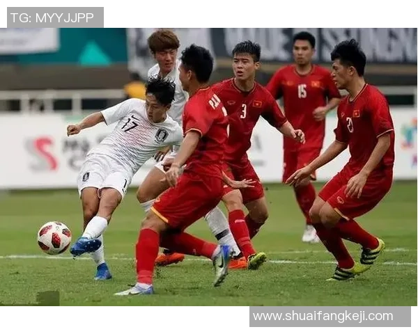 越南与泰国足球赛事对决分析及历史交锋回顾