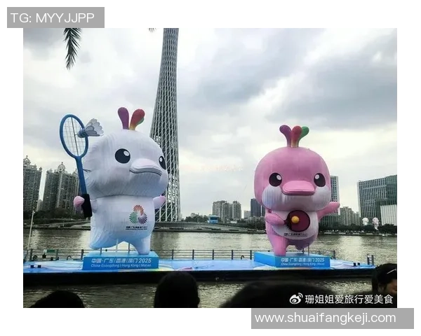 快去打卡!15米高“喜洋洋”“乐融融”露脸珠江 快去打卡!15米高“喜洋洋”“乐融融”露脸珠江